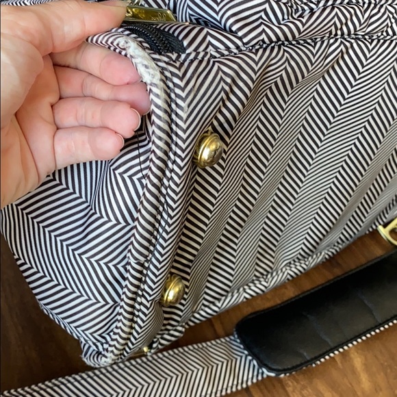 Jujube B.F.F. Diaper Bag and changing pad - Picture 8 of 14